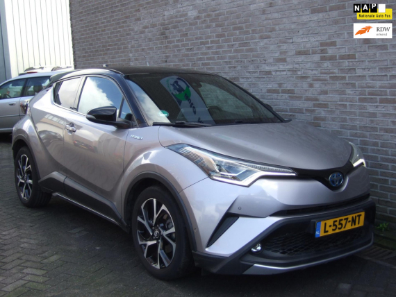 Toyota C-HR 1.8 Hybrid Executive - Stoelverwarming - Navigatie -